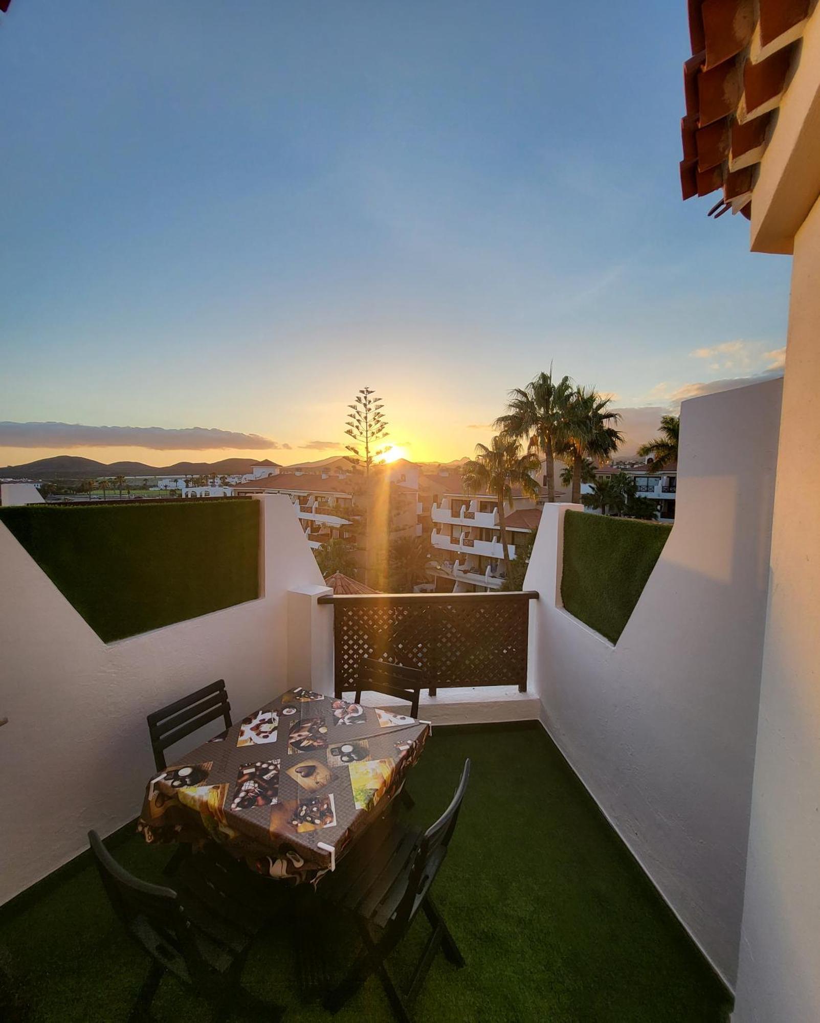 Moderno Y Luminoso Atico Con Vistas Y Piscina San Miguel de Abona Exterior foto