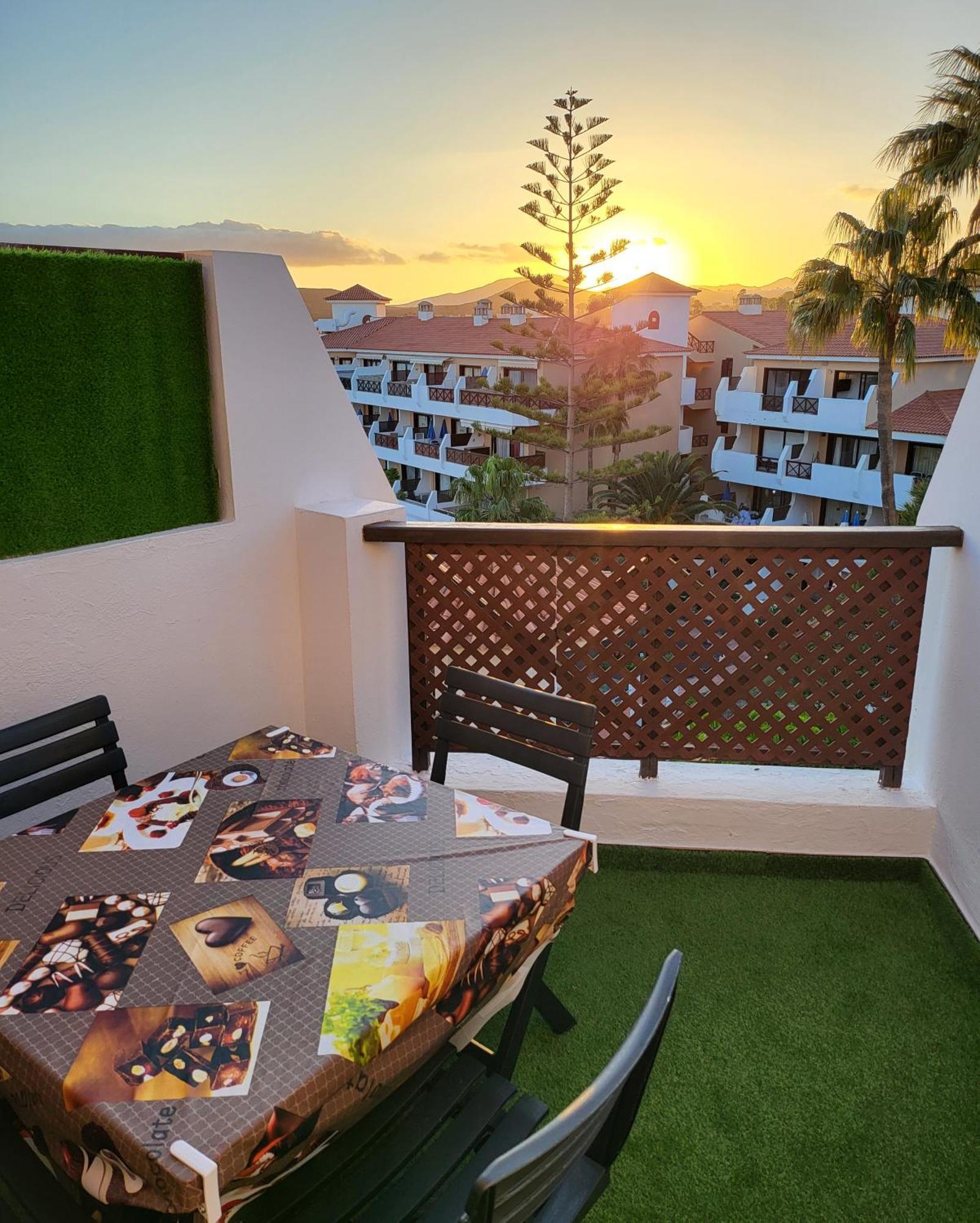 Moderno Y Luminoso Atico Con Vistas Y Piscina San Miguel de Abona Exterior foto